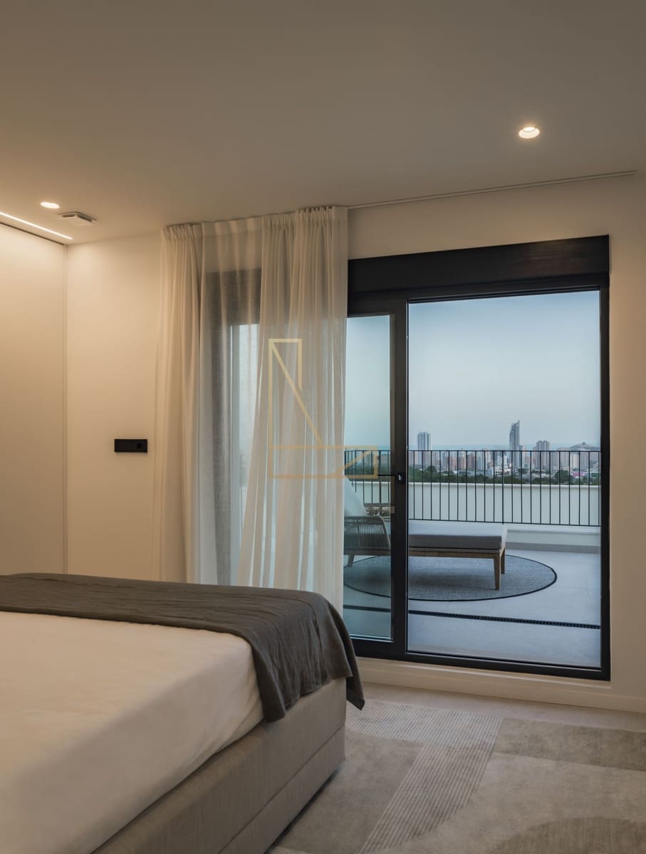 4 bedroom Villa for sale in Finestrat with pool garage - € 950,000 (Ref: 8917709)