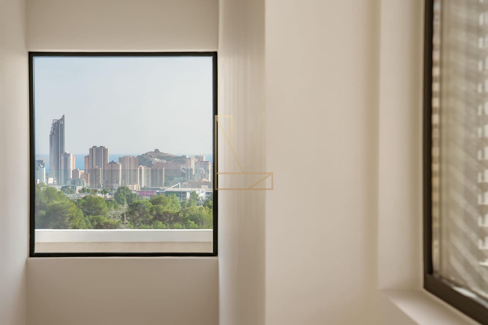 4 bedroom Villa for sale in Finestrat with pool garage - € 950,000 (Ref: 8917709)