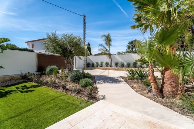 4 soverom Villa til salgs i Benissa med svømmebasseng garasje - € 2 260 000 (Ref: 8917710)