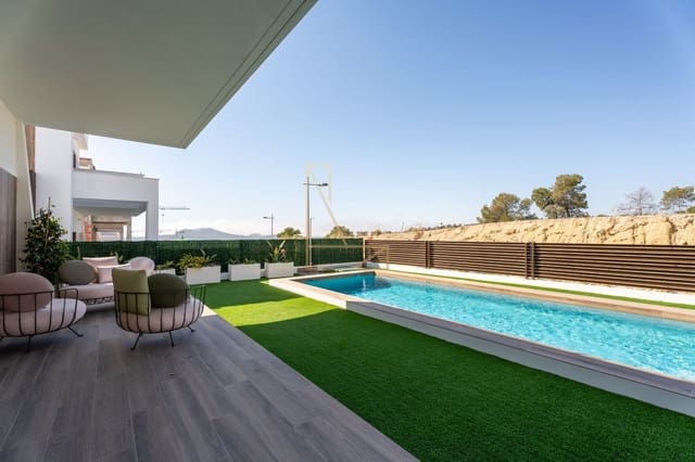 Chalet de 3 habitaciones en Finestrat en venta con piscina garaje - 588.000 € (Ref: 8926082)