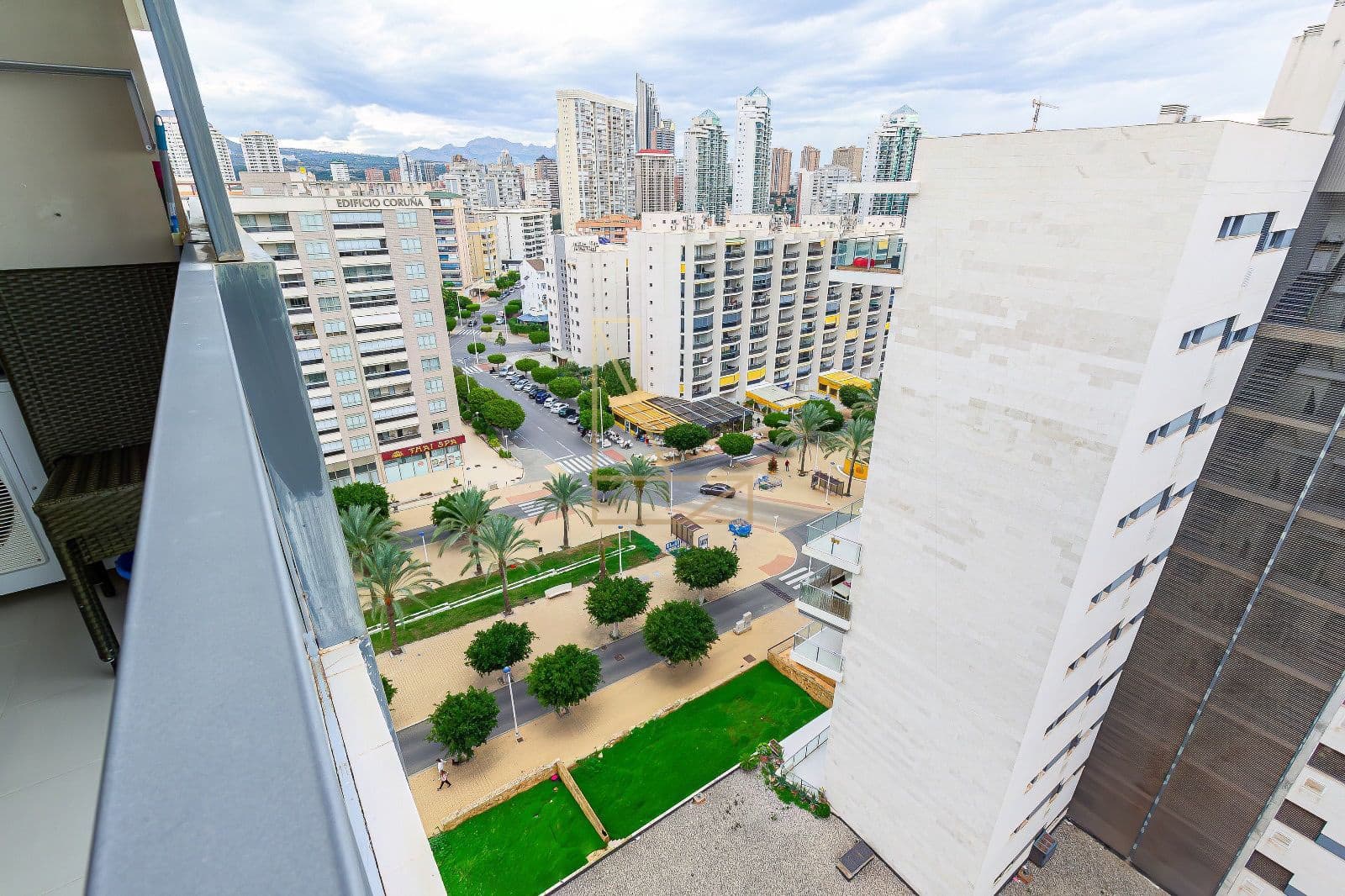 2 soverom Leilighet til salgs i Benidorm med svømmebasseng - € 305 000 (Ref: 9036376)