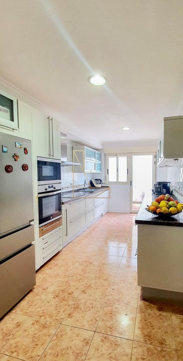 4 Zimmer Villa zu verkaufen in Alfaz del Pi / L'Alfas del Pi mit Garage - 398.000 € (Ref: 9113790)