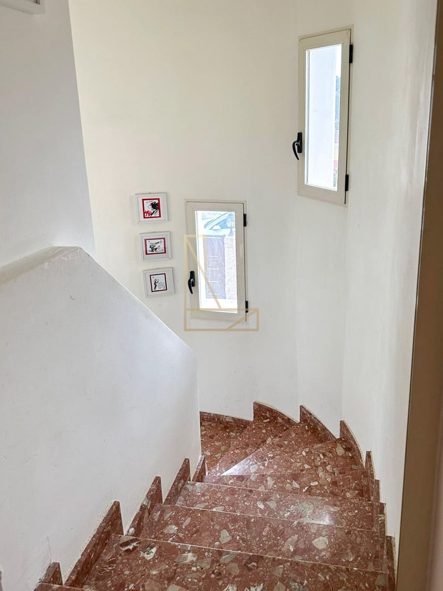 4 Zimmer Villa zu verkaufen in Alfaz del Pi / L'Alfas del Pi mit Garage - 398.000 € (Ref: 9113790)