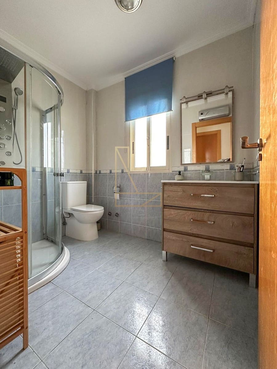 4 Zimmer Villa zu verkaufen in Alfaz del Pi / L'Alfas del Pi mit Garage - 398.000 € (Ref: 9113790)