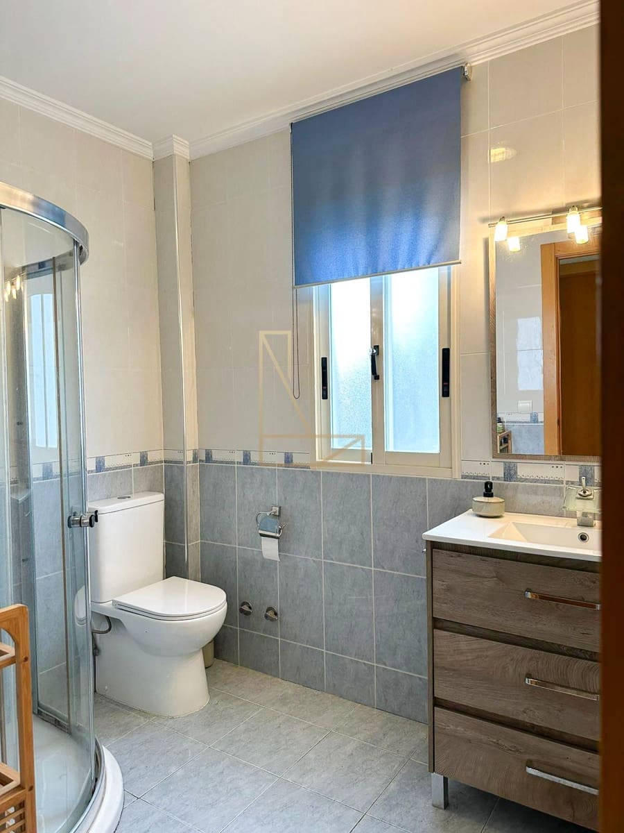 4 Zimmer Villa zu verkaufen in Alfaz del Pi / L'Alfas del Pi mit Garage - 398.000 € (Ref: 9113790)