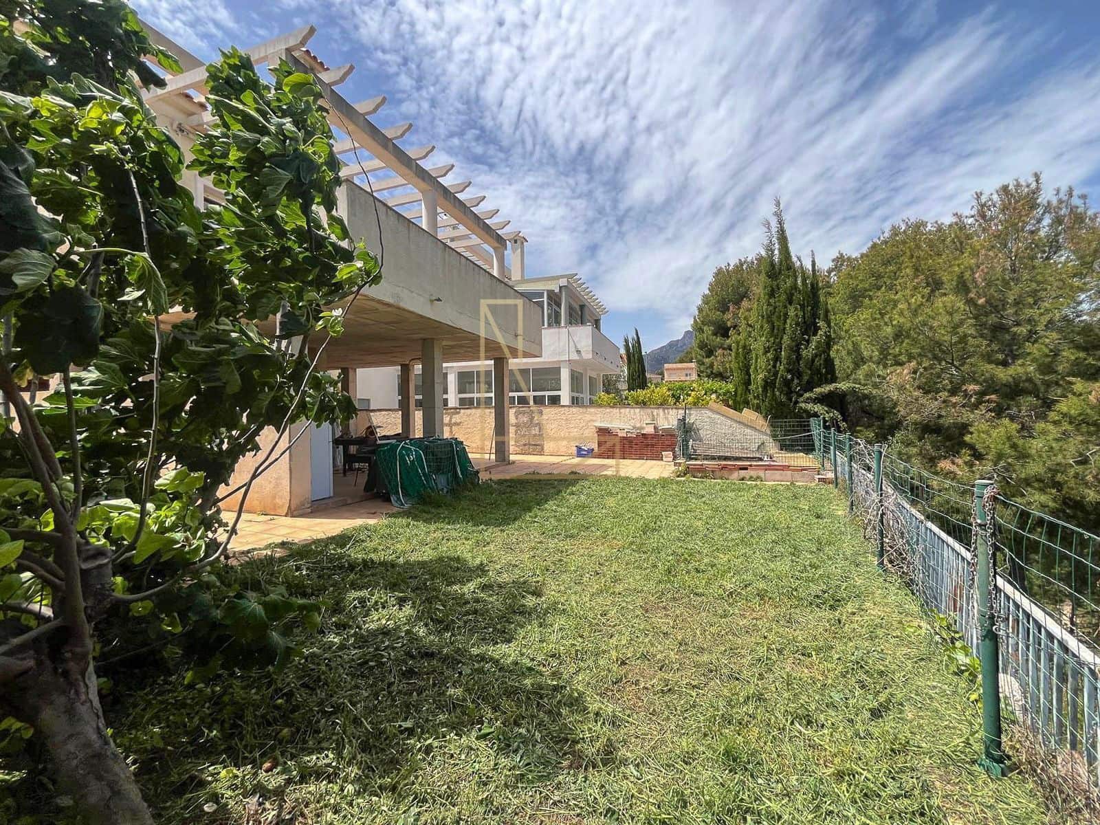 4 Zimmer Villa zu verkaufen in Alfaz del Pi / L'Alfas del Pi mit Garage - 398.000 € (Ref: 9113790)