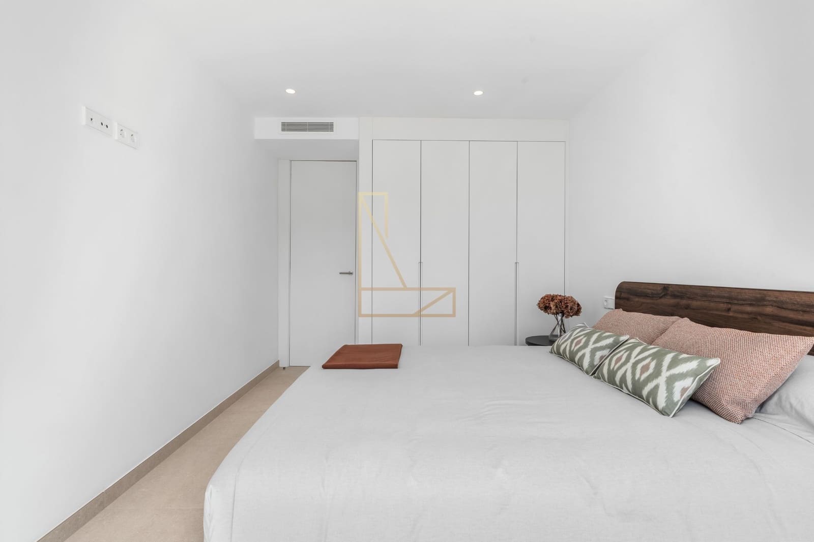 4 bedroom Villa for sale in Altea with pool garage - € 2,146,000 (Ref: 9169302)