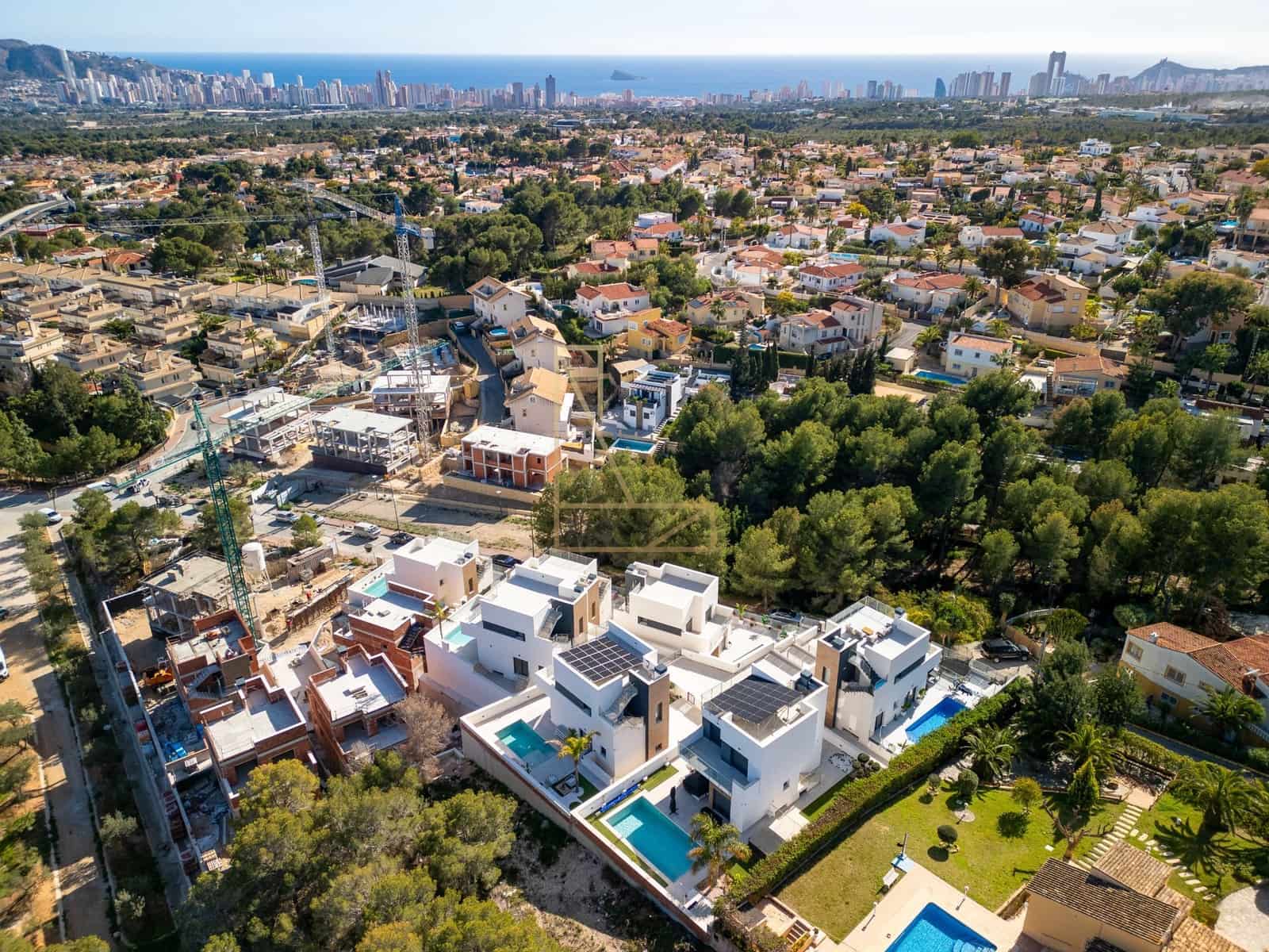 3 soveværelse Villa til salg i La Nucia med swimmingpool garage - € 600.000 (Ref: 9206225)