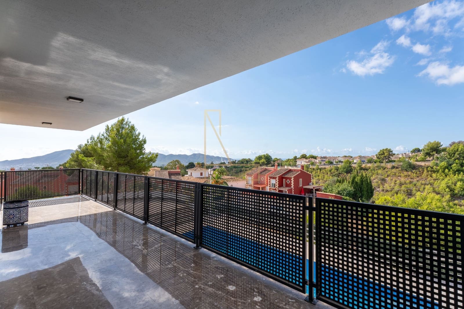 4 slaapkamer Villa te koop in La Nucia met zwembad garage - € 950.000 (Ref: 9212504)