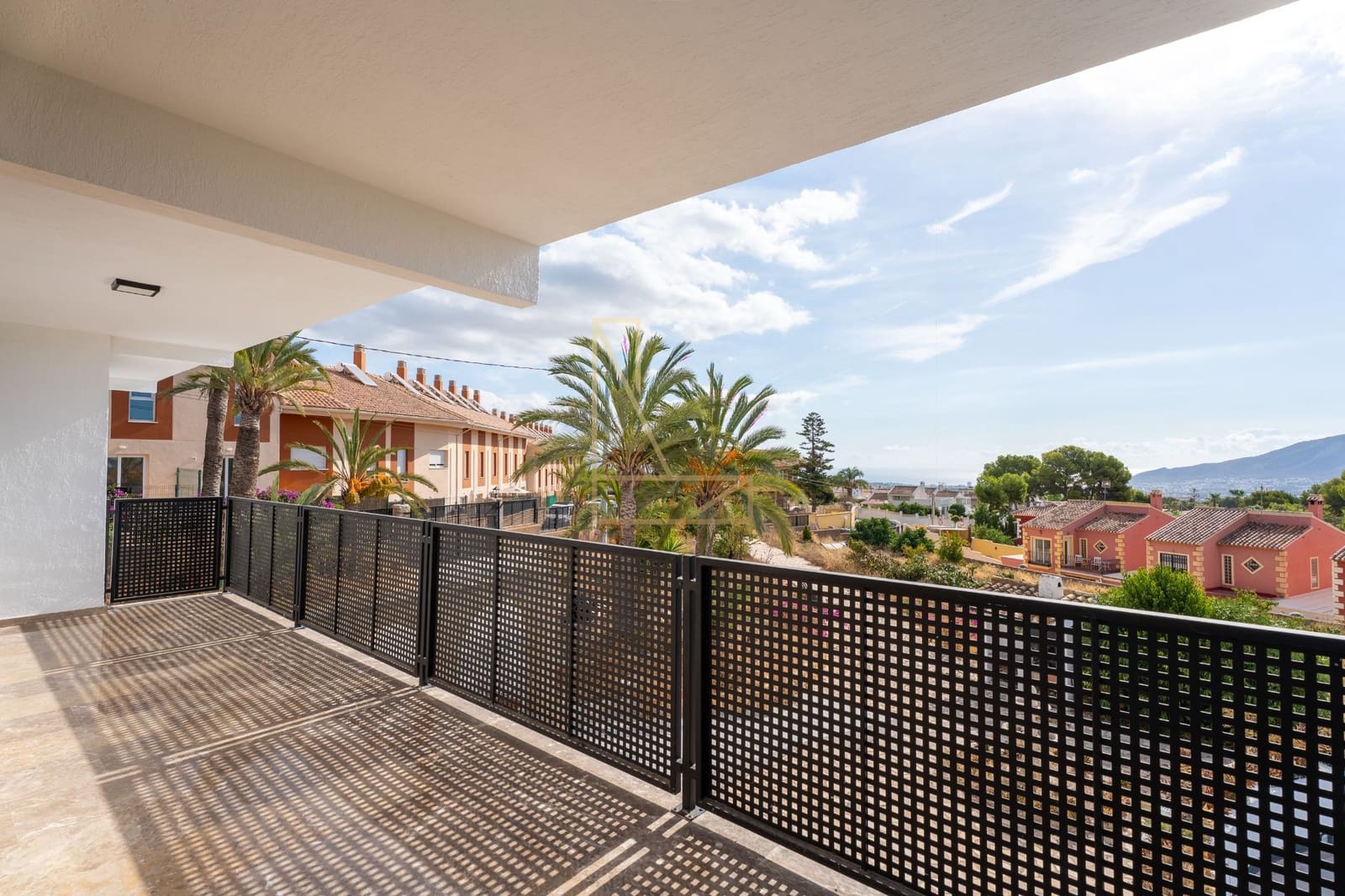 4 slaapkamer Villa te koop in La Nucia met zwembad garage - € 950.000 (Ref: 9212504)