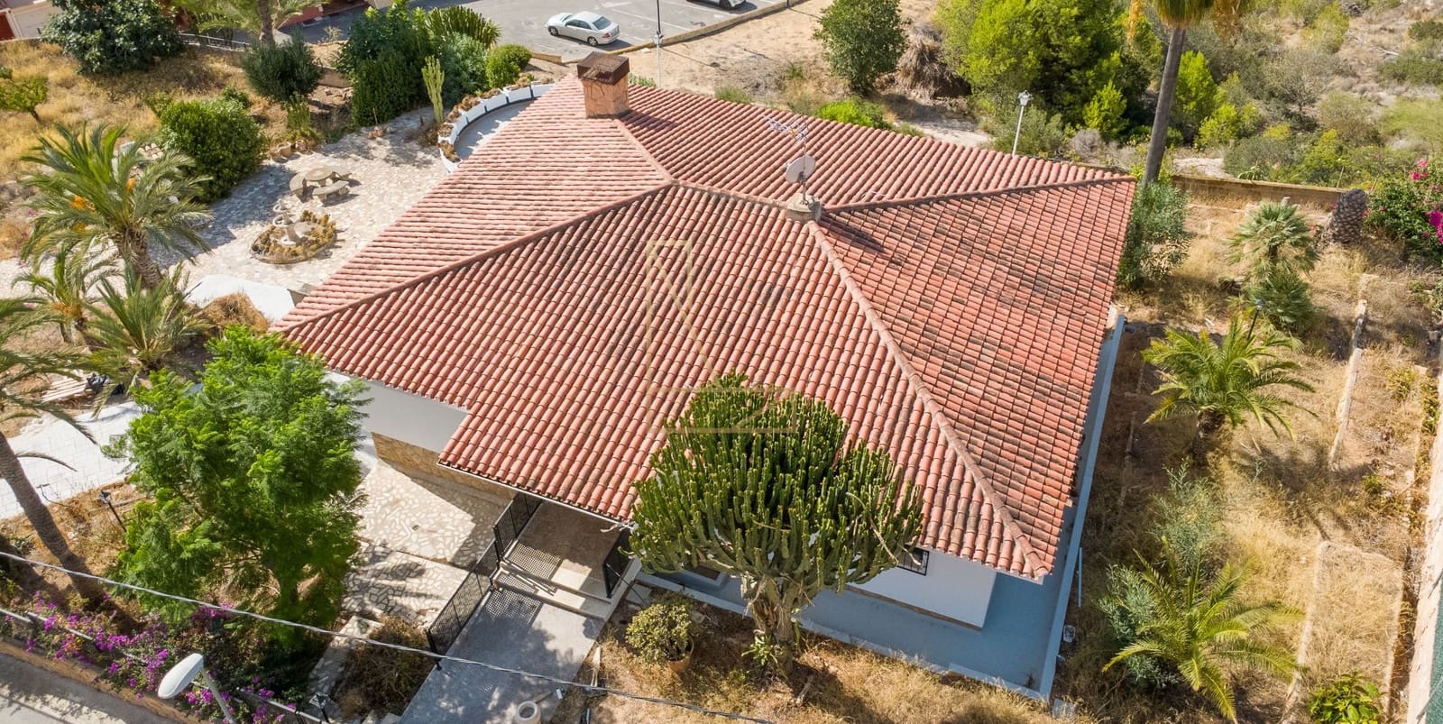 4 slaapkamer Villa te koop in La Nucia met zwembad garage - € 950.000 (Ref: 9212504)