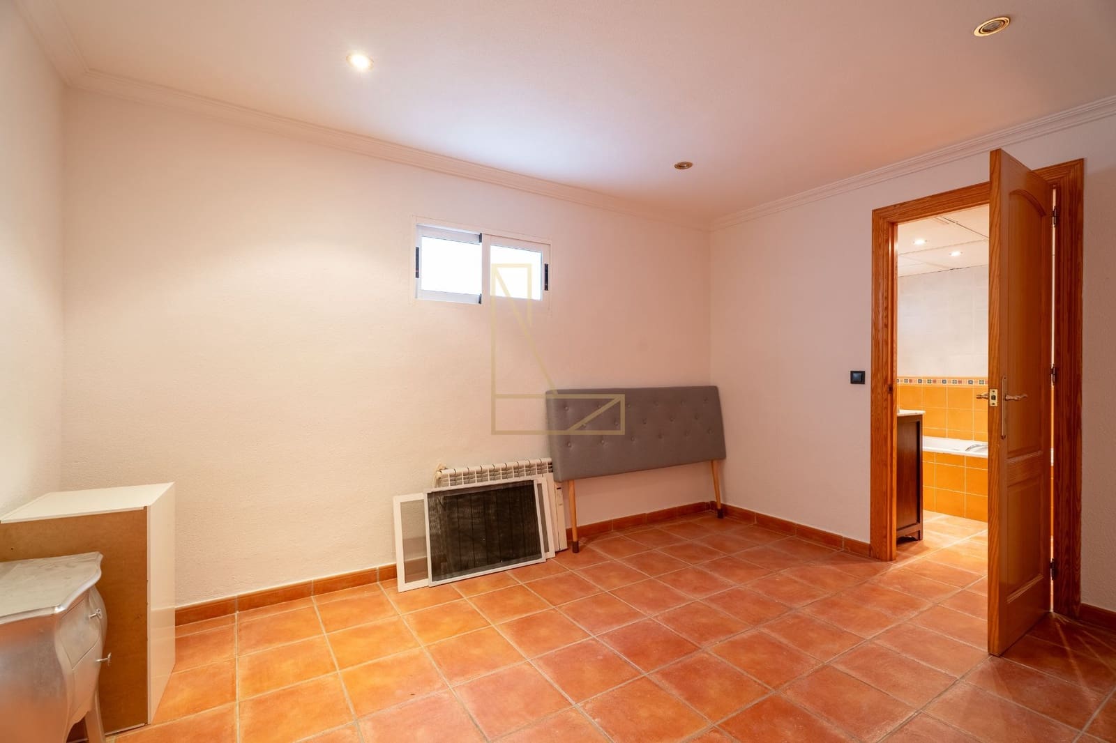 7 Zimmer Villa zu verkaufen in La Nucia mit Pool Garage - 780.000 € (Ref: 9226175)