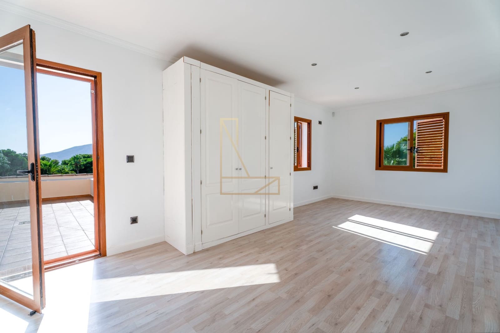 7 Zimmer Villa zu verkaufen in La Nucia mit Pool Garage - 780.000 € (Ref: 9226175)