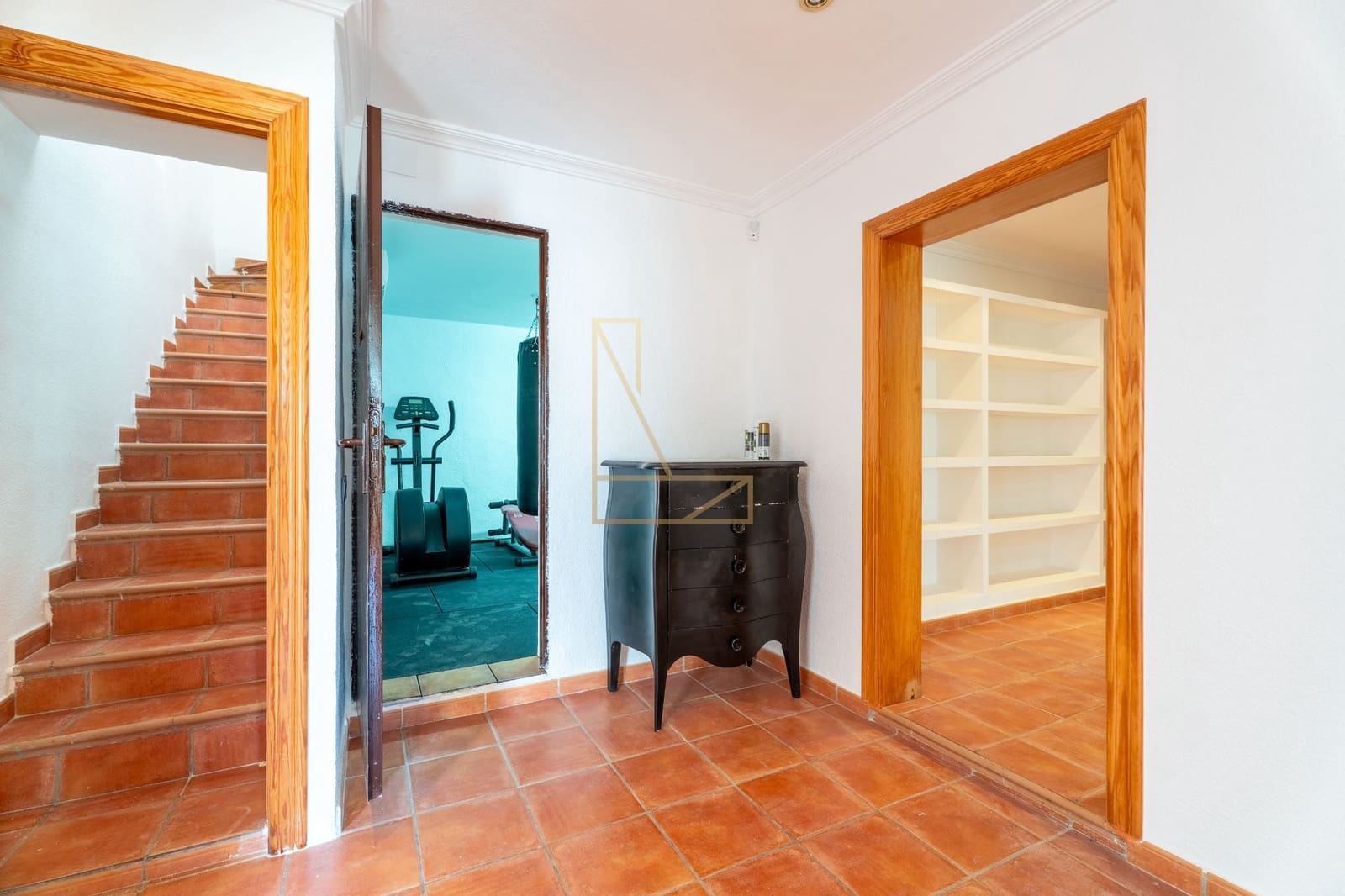 7 Zimmer Villa zu verkaufen in La Nucia mit Pool Garage - 780.000 € (Ref: 9226175)