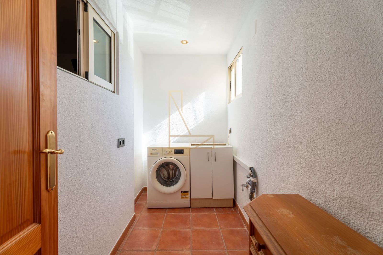 7 Zimmer Villa zu verkaufen in La Nucia mit Pool Garage - 780.000 € (Ref: 9226175)