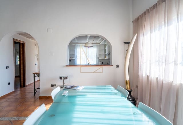 7 Zimmer Villa zu verkaufen in La Nucia mit Pool Garage - 780.000 € (Ref: 9226175)