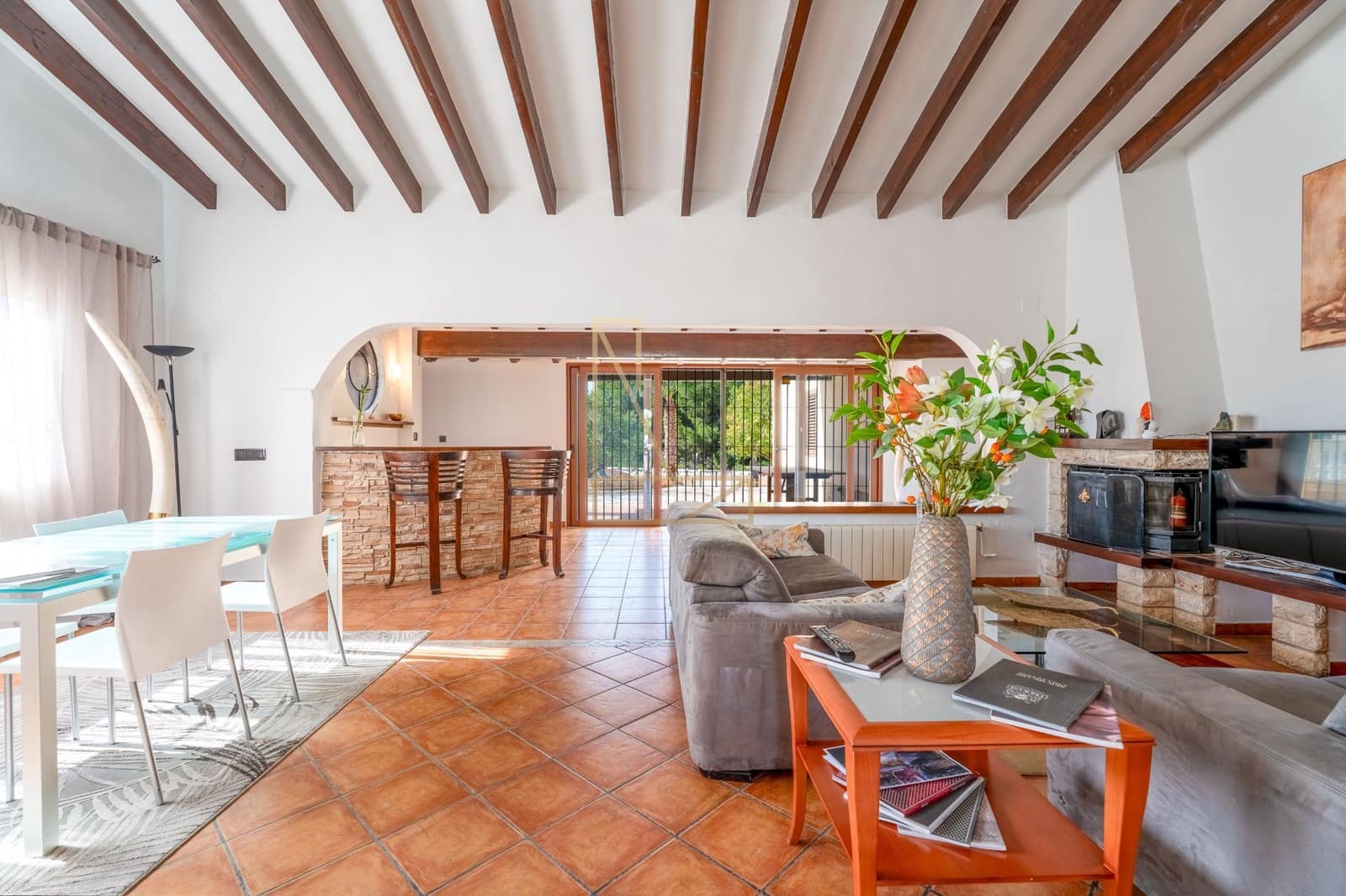 7 Zimmer Villa zu verkaufen in La Nucia mit Pool Garage - 780.000 € (Ref: 9226175)