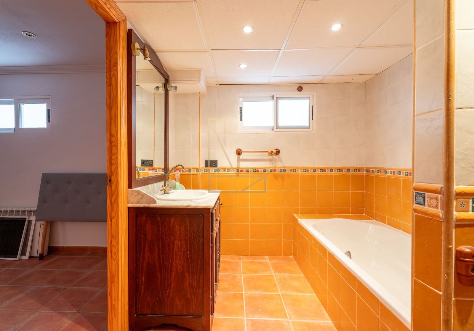 7 Zimmer Villa zu verkaufen in La Nucia mit Pool Garage - 780.000 € (Ref: 9226175)