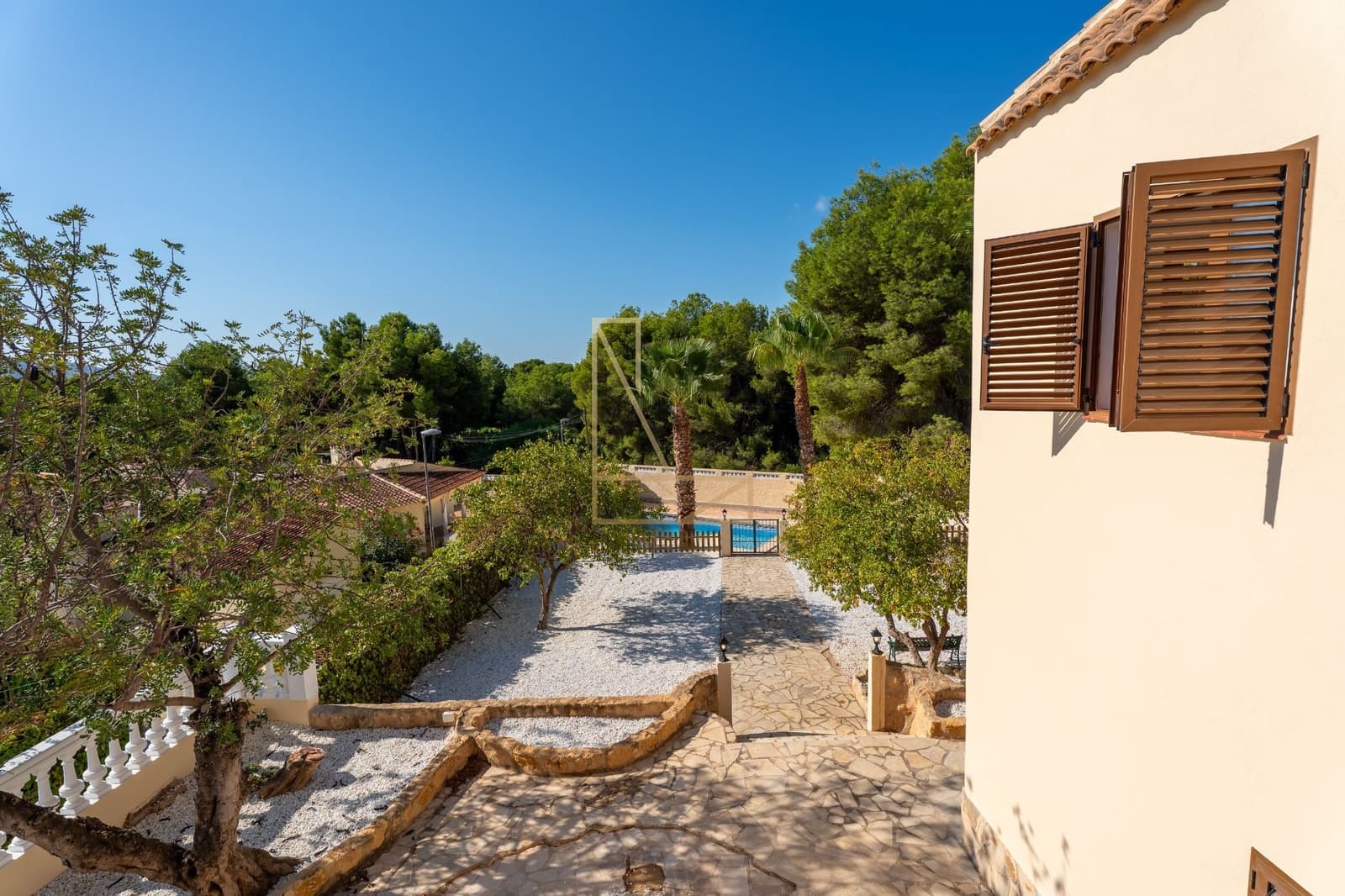 7 Zimmer Villa zu verkaufen in La Nucia mit Pool Garage - 780.000 € (Ref: 9226175)