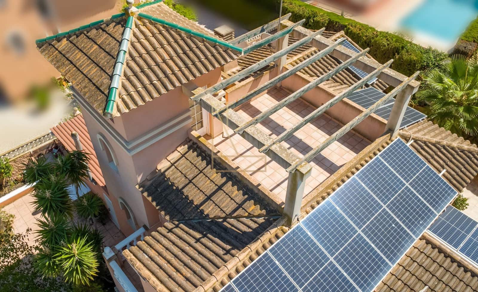 4 bedroom Villa for sale in Albir with pool garage - € 665,000 (Ref: 9239574)