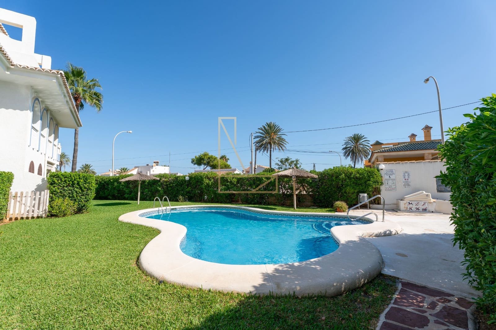 2 soverom Hus til salgs i Denia med svømmebasseng garasje - € 315 000 (Ref: 9246304)