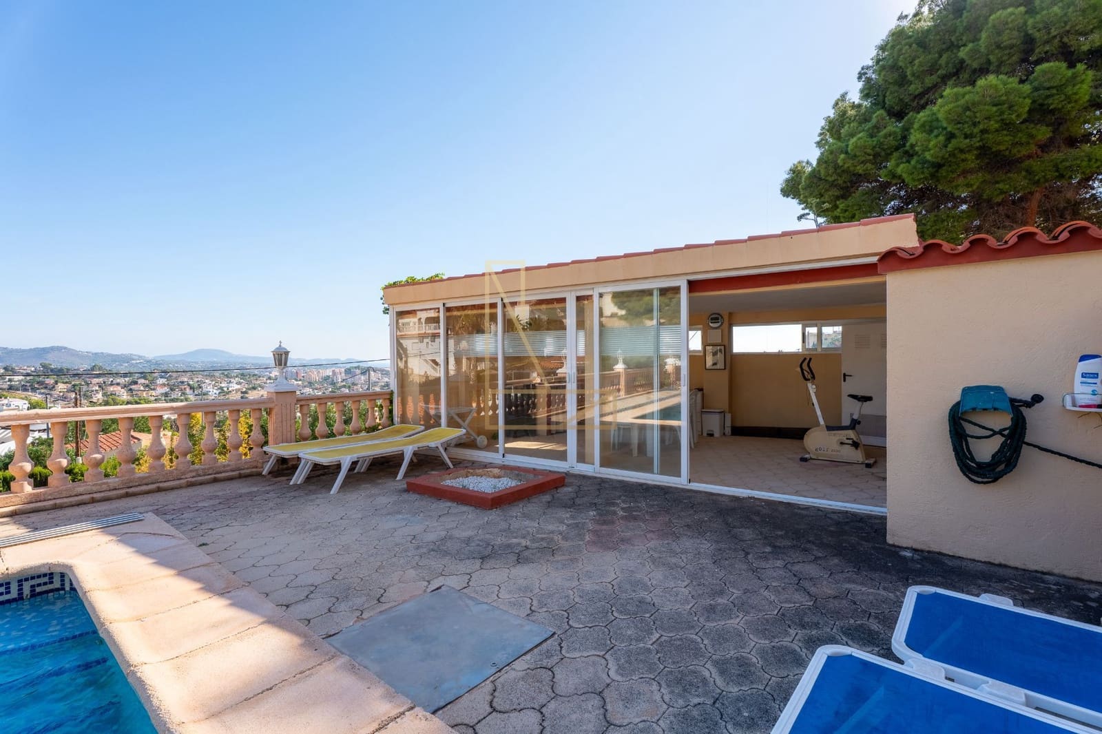 3 Zimmer Villa zu verkaufen in Calpe / Calp mit Pool Garage - 520.000 € (Ref: 9294154)