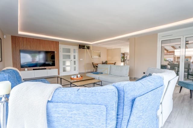 Chalet de 4 habitaciones en Alfaz del Pi / L'Alfàs del Pi en venta con piscina garaje - 1.195.000 € (Ref: 9343164)