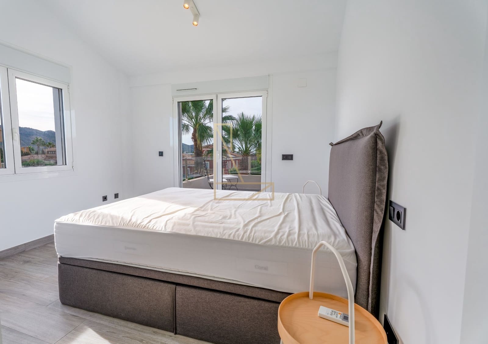 4 makuuhuone Huvila myytävänä paikassa Alfaz del Pi / L'Alfas del Pi mukana uima-altaan 
autotalli - 1 195 000 € (Ref: 9343164)