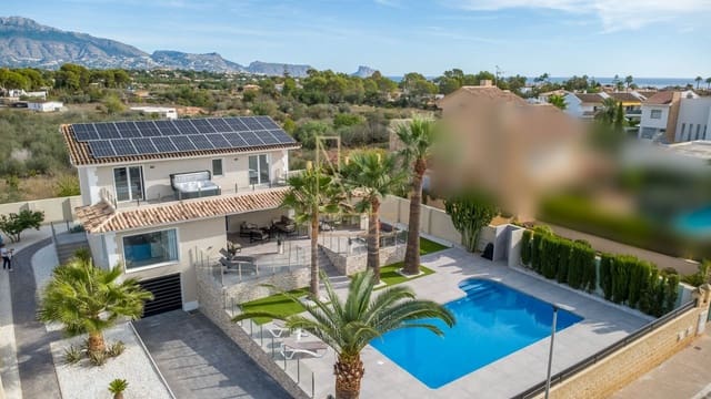 Chalet de 4 habitaciones en Alfaz del Pi / L'Alfàs del Pi en venta con piscina garaje - 1.195.000 € (Ref: 9343164)