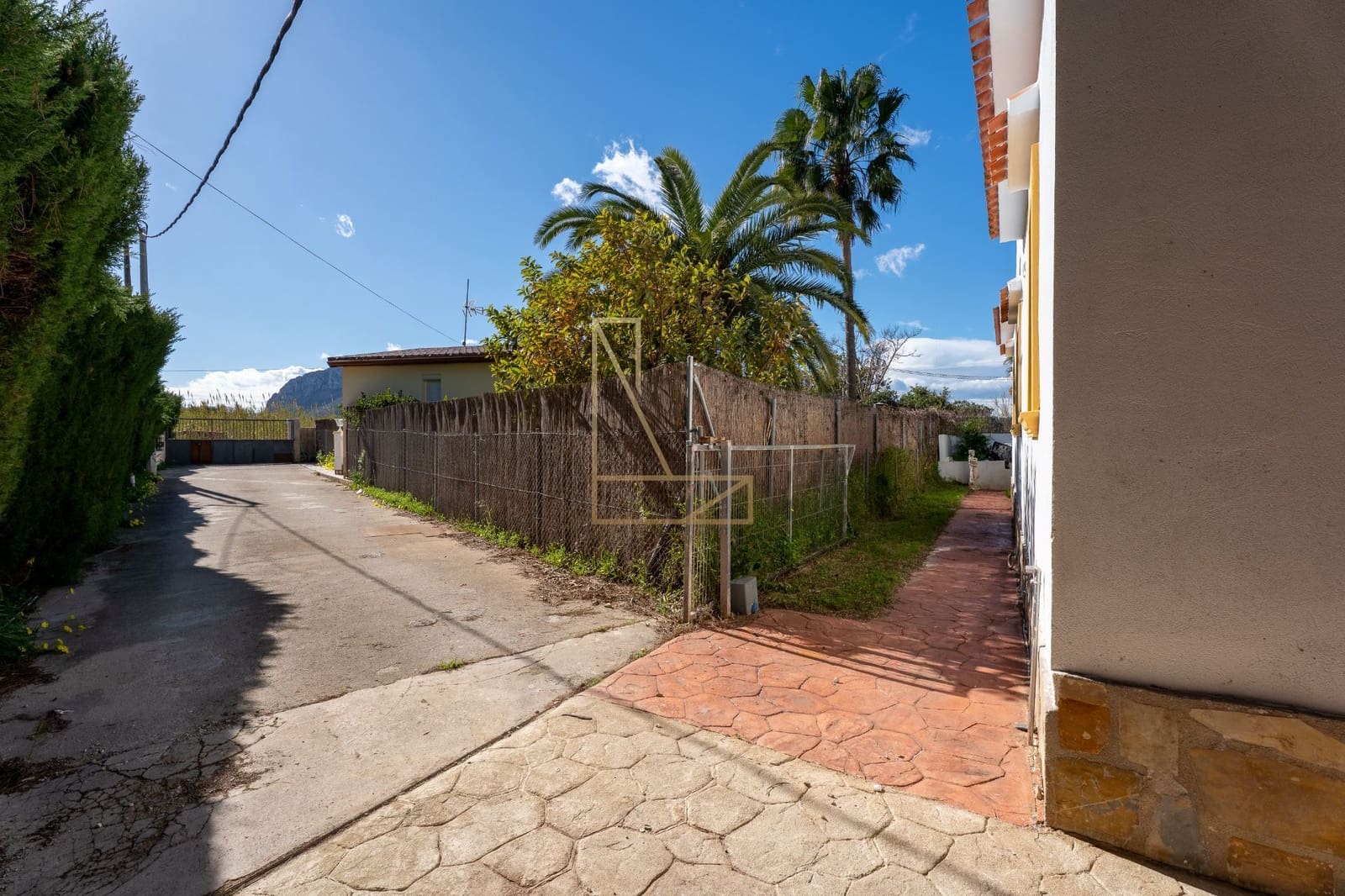 4 bedroom Villa for sale in Denia with pool garage - € 659,000 (Ref: 9581487)