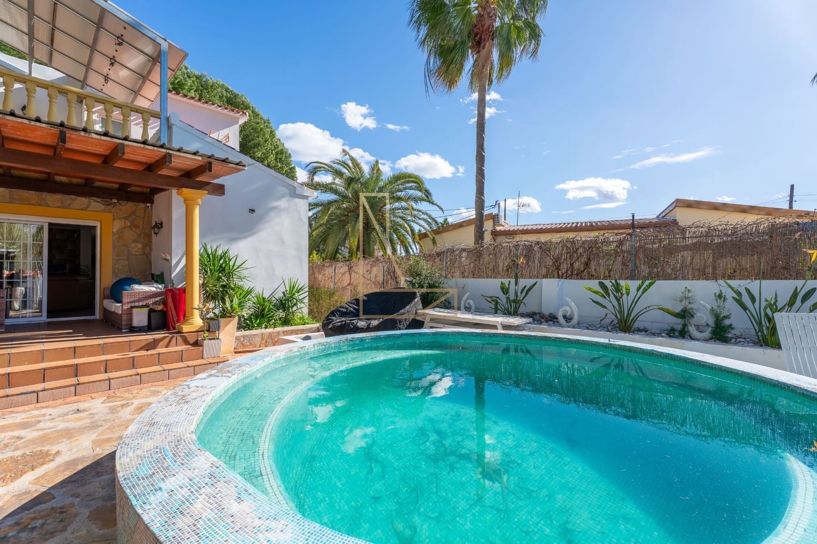 4 bedroom Villa for sale in Denia with pool garage - € 659,000 (Ref: 9581487)
