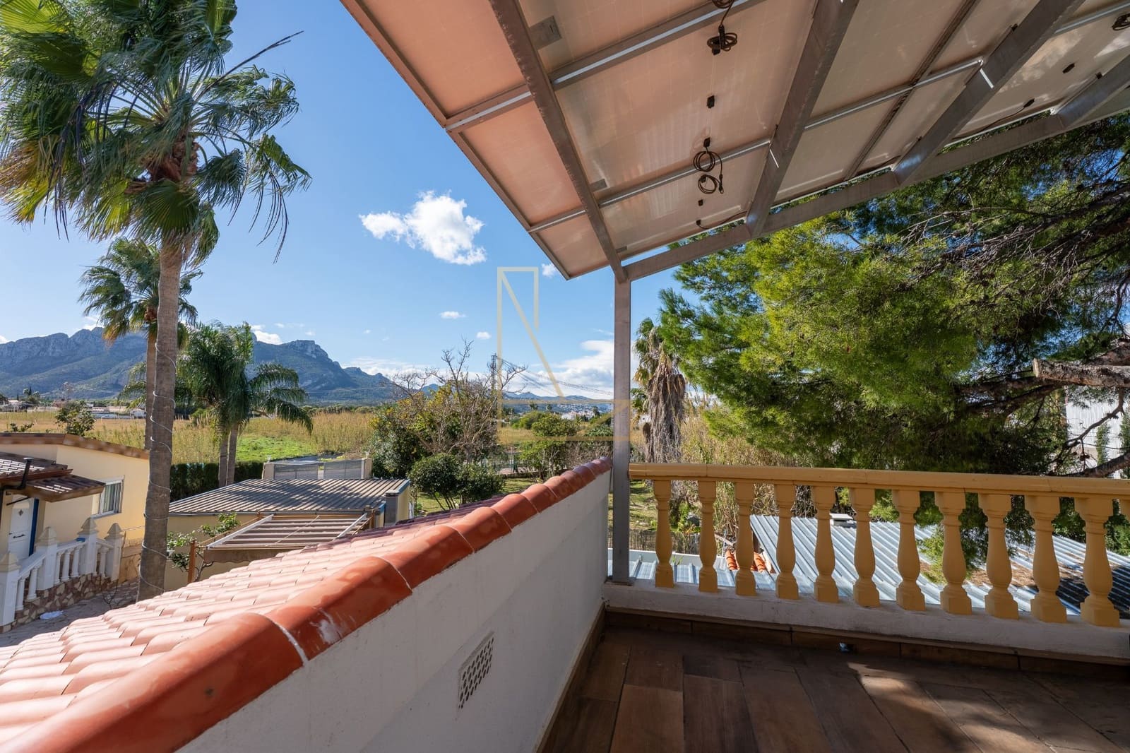 4 bedroom Villa for sale in Denia with pool garage - € 659,000 (Ref: 9581487)