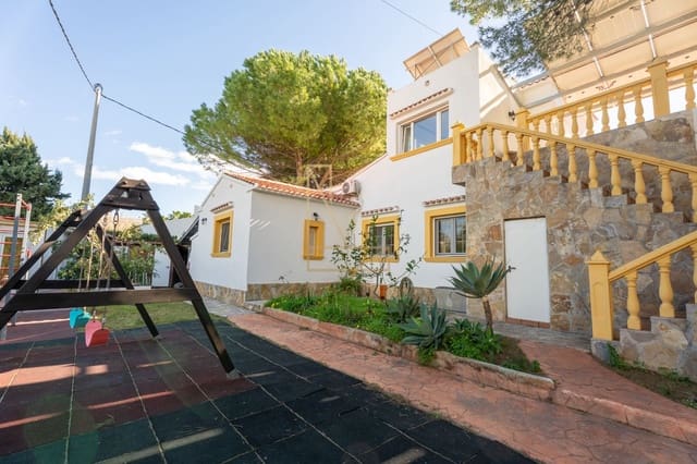 4 bedroom Villa for sale in Dénia with pool garage - € 659,000 (Ref: 9581487)