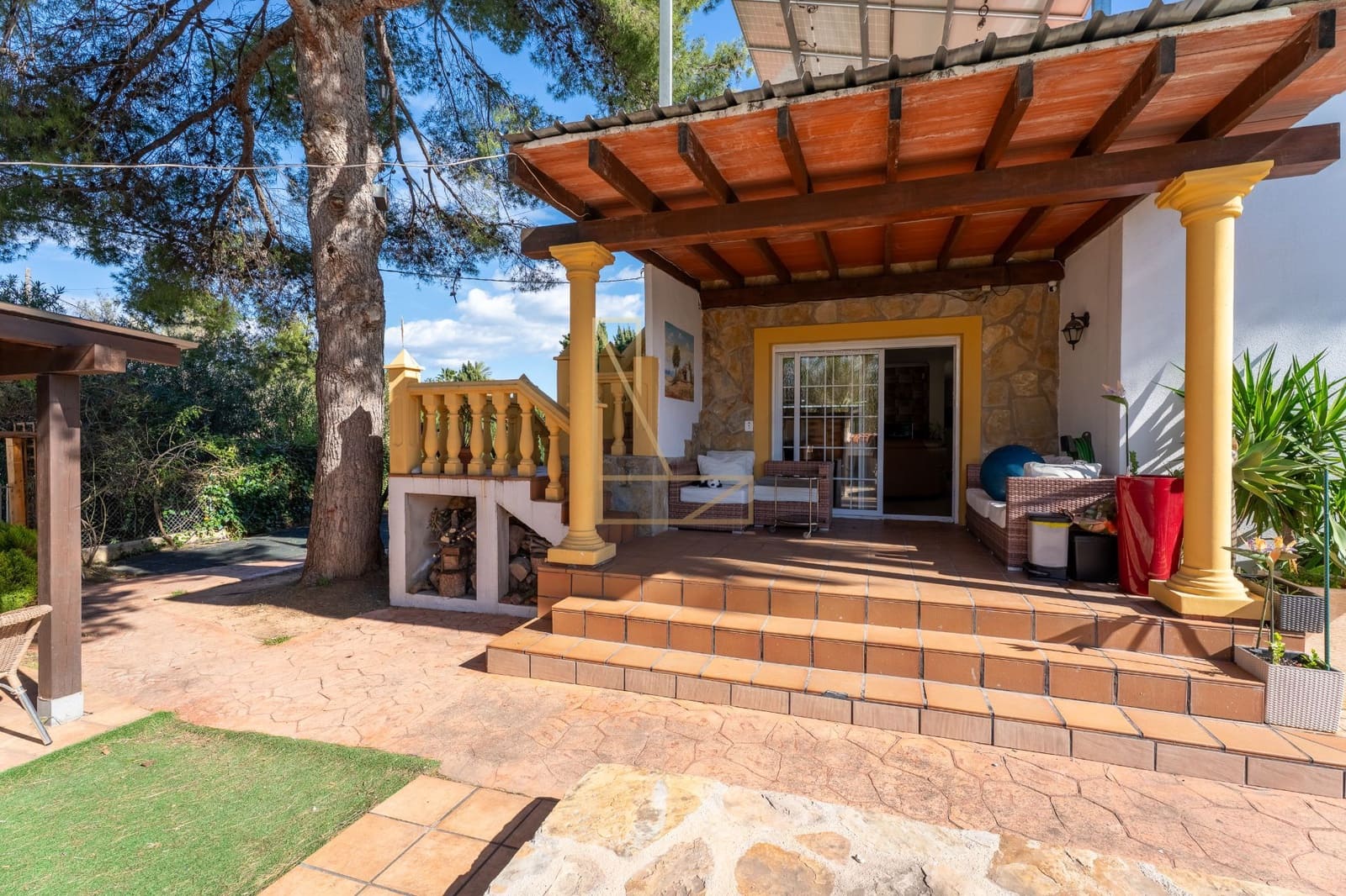 4 bedroom Villa for sale in Denia with pool garage - € 659,000 (Ref: 9581487)