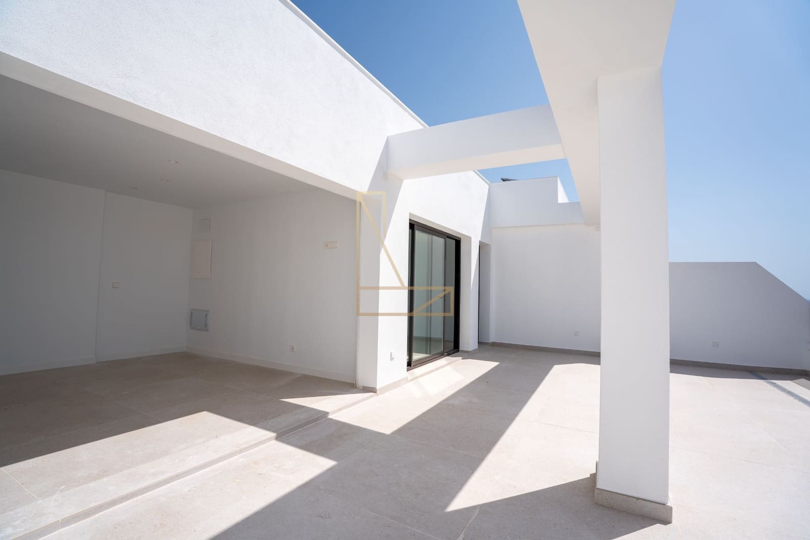 Ático de 3 habitaciones en La Villajoyosa / Vila Joiosa en venta con piscina garaje - 585.000 € (Ref: 9627152)