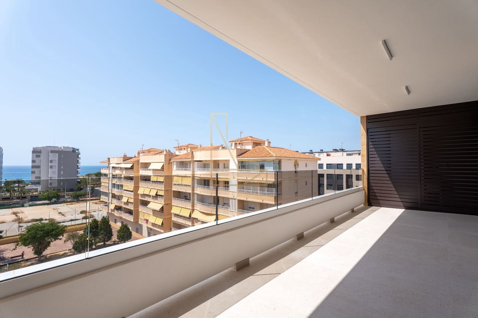 Ático de 3 habitaciones en La Villajoyosa / Vila Joiosa en venta con piscina garaje - 585.000 € (Ref: 9627152)