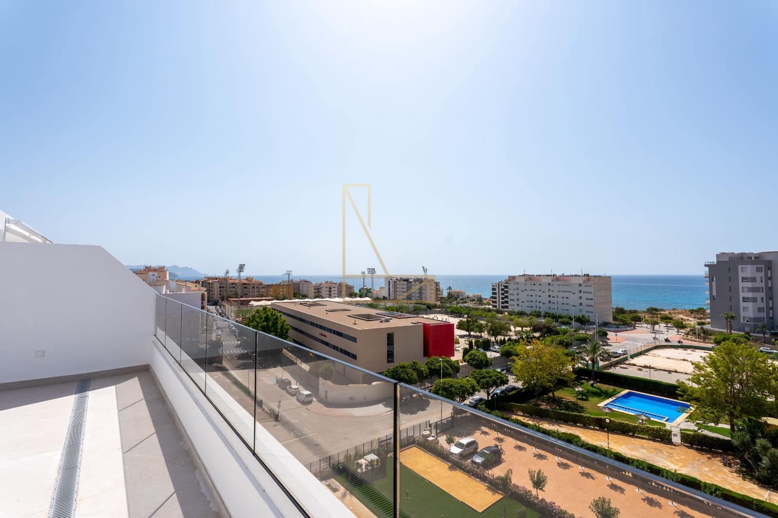 Ático de 3 habitaciones en La Villajoyosa / Vila Joiosa en venta con piscina garaje - 585.000 € (Ref: 9627152)