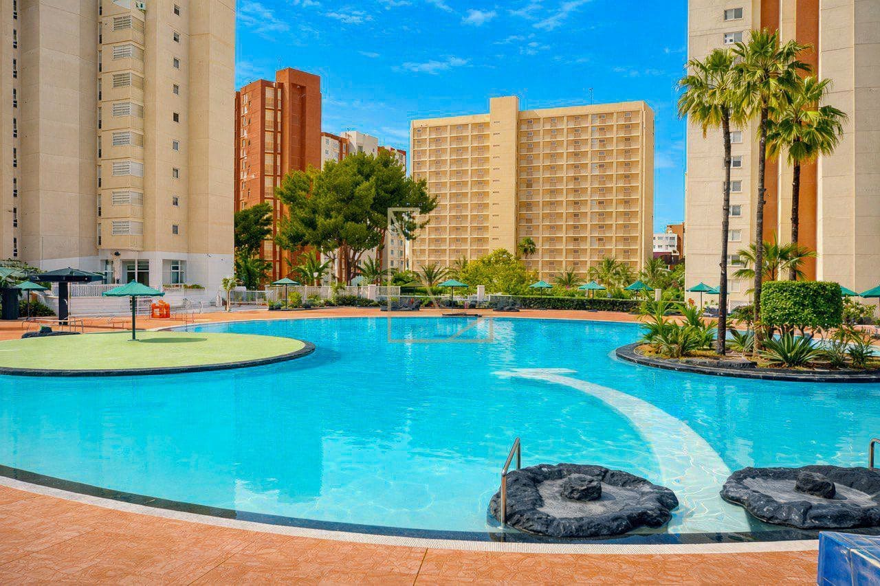 2 quarto Apartamento para venda em Benidorm com piscina garagem - 290 000 € (Ref: 9647652)