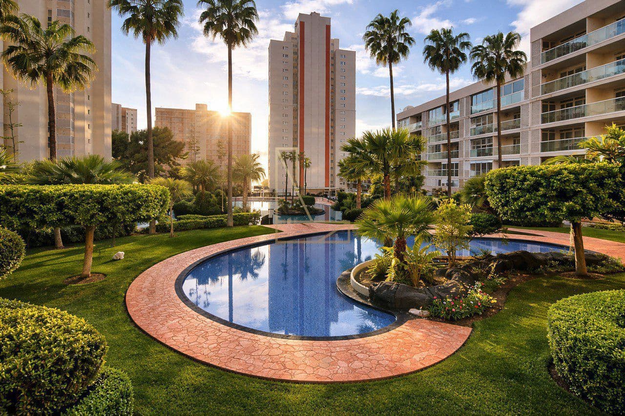 2 quarto Apartamento para venda em Benidorm com piscina garagem - 290 000 € (Ref: 9647652)