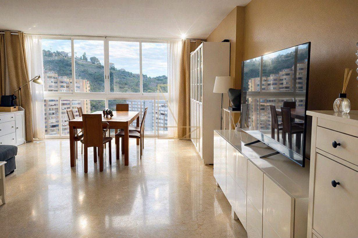 2 quarto Apartamento para venda em Benidorm com piscina garagem - 290 000 € (Ref: 9647652)