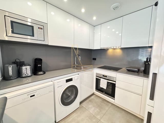 Apartamento de 2 habitaciones en Calpe / Calp en venta con piscina garaje - 410.000 € (Ref: 9651192)