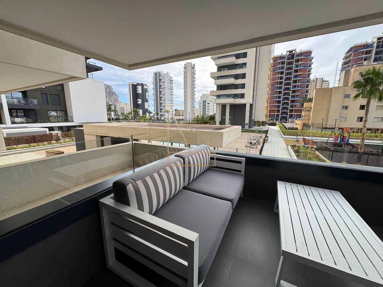 2 bedroom Apartment for sale in Calpe / Calp with pool garage - € 410,000 (Ref: 9651192)