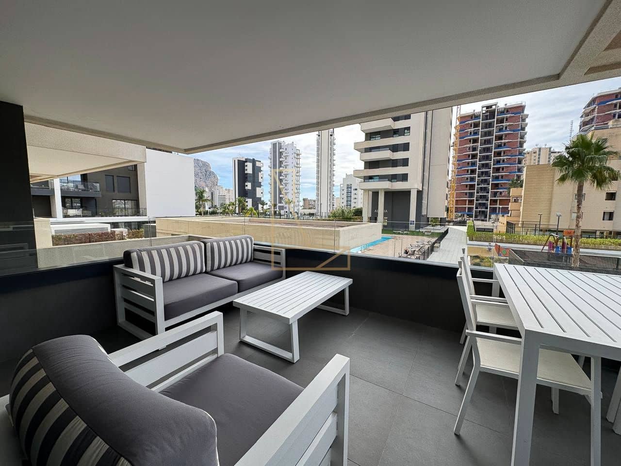 2 bedroom Apartment for sale in Calpe / Calp with pool garage - € 410,000 (Ref: 9651192)