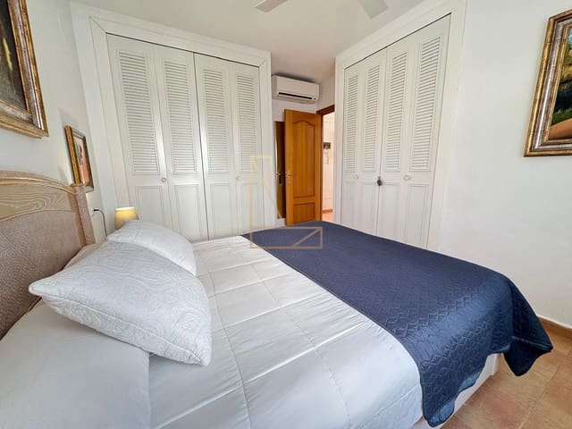 2 quarto Apartamento para venda em Calpe / Calp com piscina garagem - 310 000 € (Ref: 9651197)