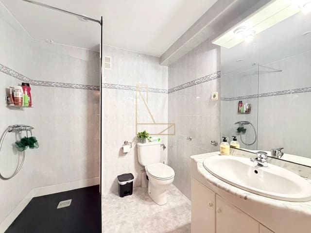 Apartamento de 2 habitaciones en Calpe / Calp en venta - 230.000 € (Ref: 9651198)