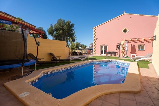 6 sypialnia Dom blizniak na sprzedaż w La Nucia z basenem garażem - 465 000 € (Ref: 9777620)