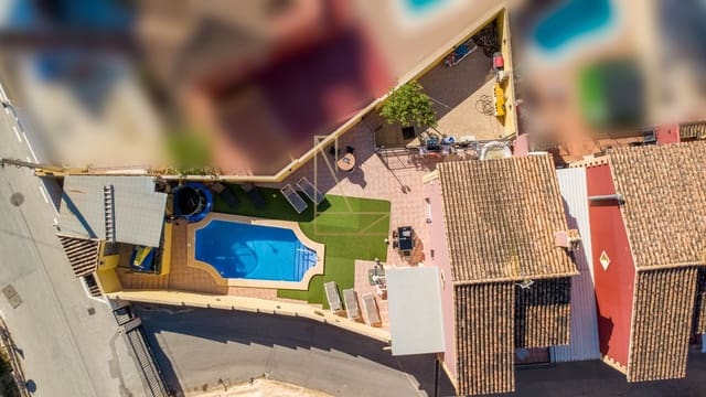 6 sypialnia Dom blizniak na sprzedaż w La Nucia z basenem garażem - 465 000 € (Ref: 9777620)