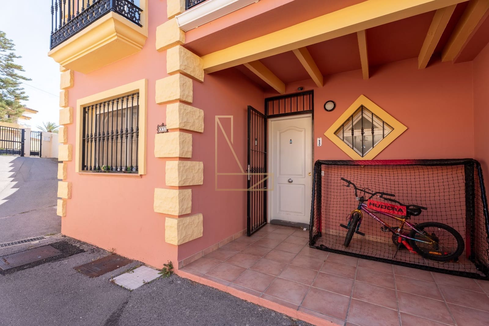 6 sypialnia Dom blizniak na sprzedaż w La Nucia z basenem garażem - 465 000 € (Ref: 9777620)