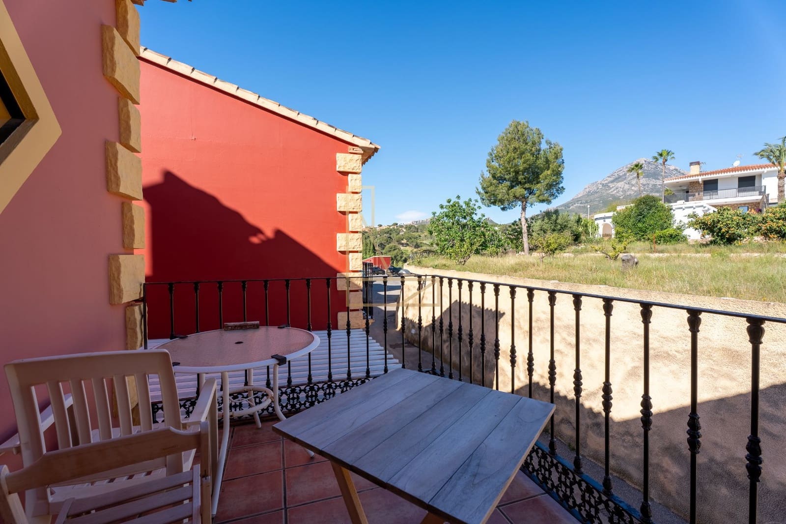 6 sypialnia Dom blizniak na sprzedaż w La Nucia z basenem garażem - 465 000 € (Ref: 9777620)