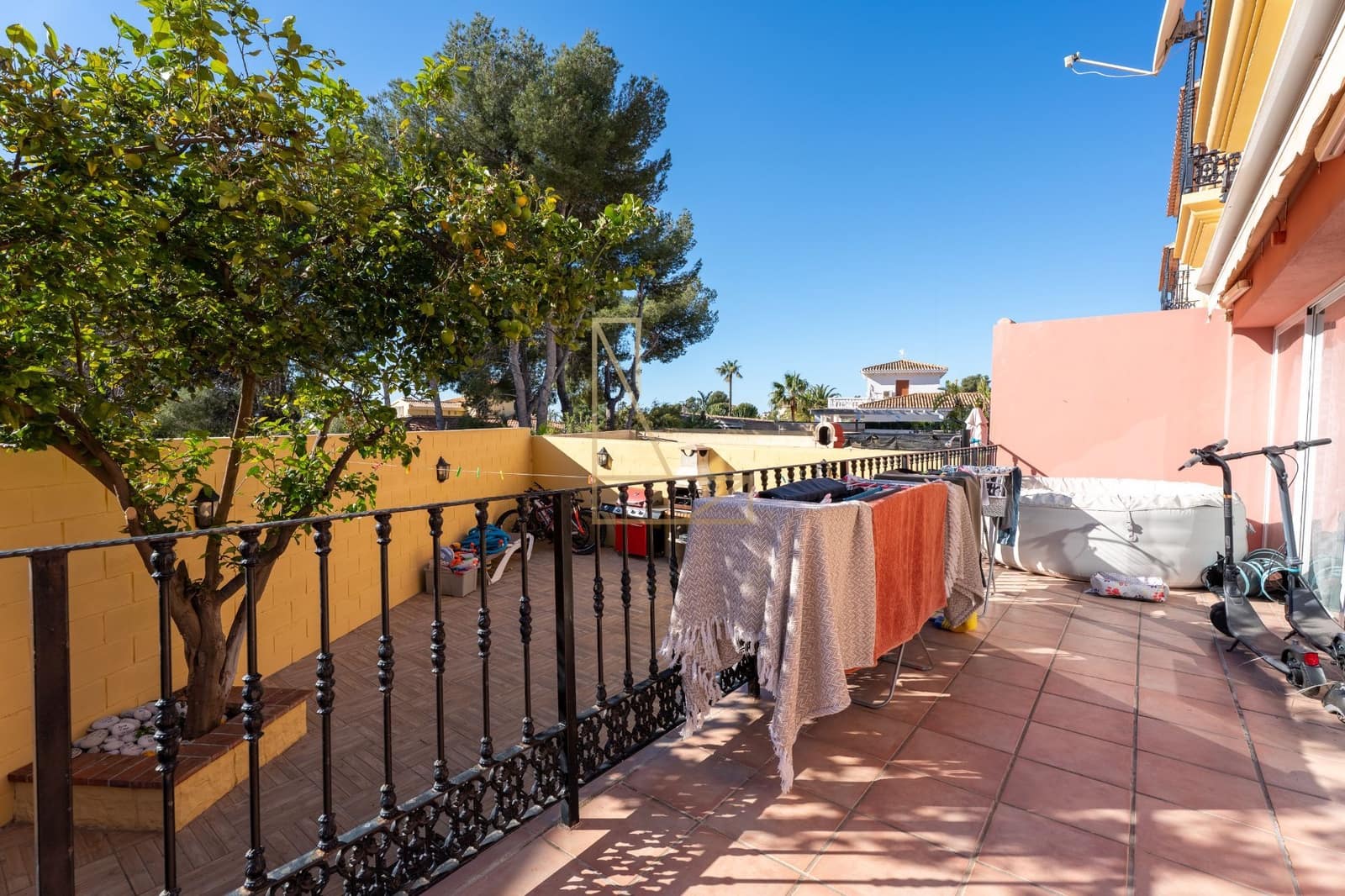 6 sypialnia Dom blizniak na sprzedaż w La Nucia z basenem garażem - 465 000 € (Ref: 9777620)